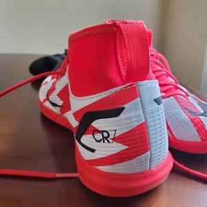 Nike mercurial shoes